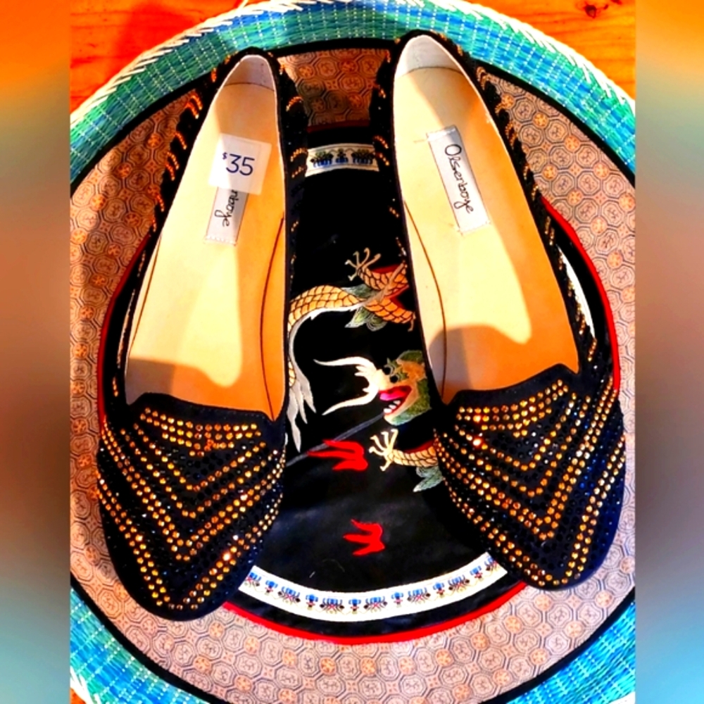✨️Olsenboye Flats✨️ Black W/Gold & Black Rhinestones| Size 7.5 (NWT)